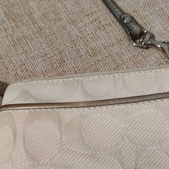 Coach Wristlet - Picture 3 of 3